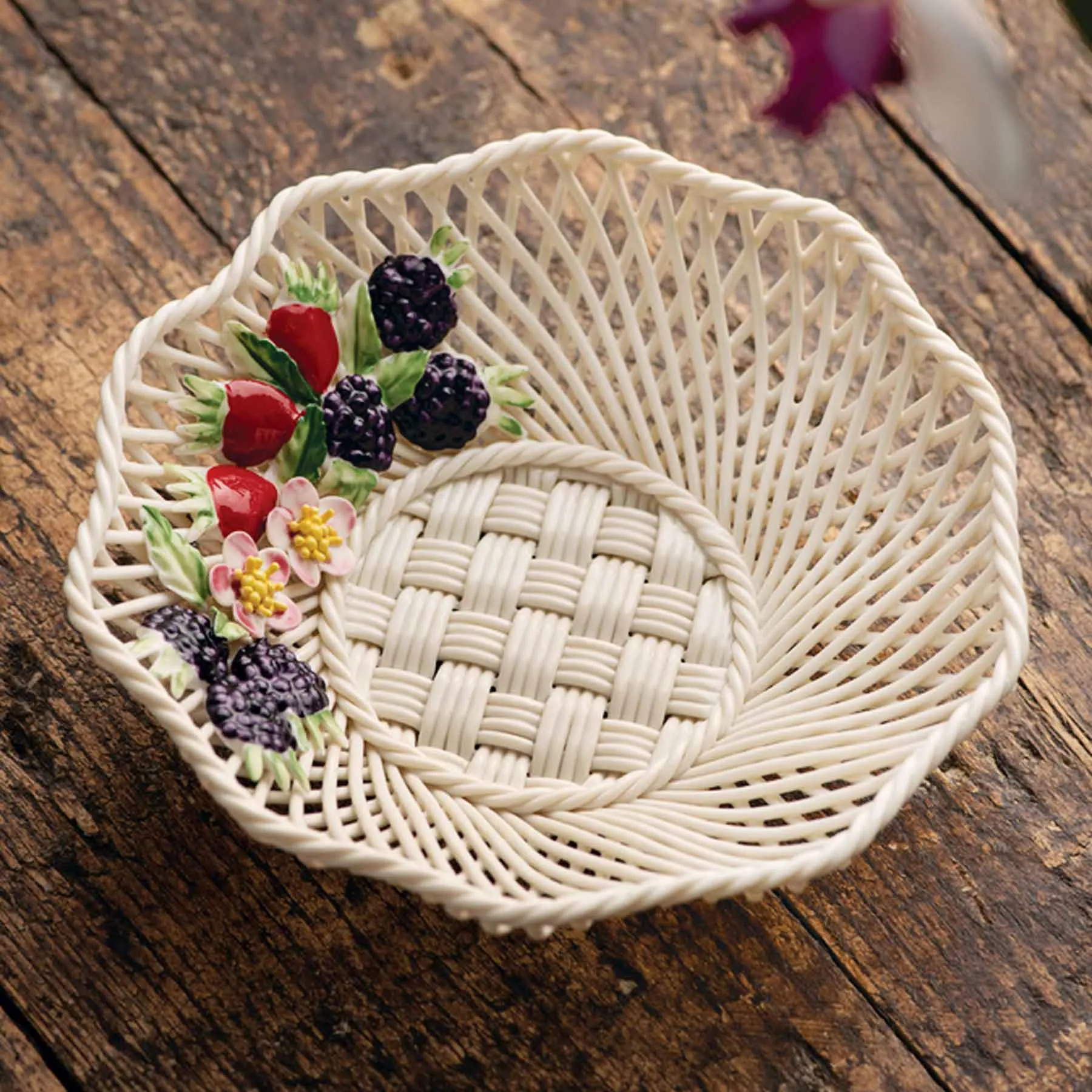 Belleek Classic Wild Irish Hedgerow Autumn Basket