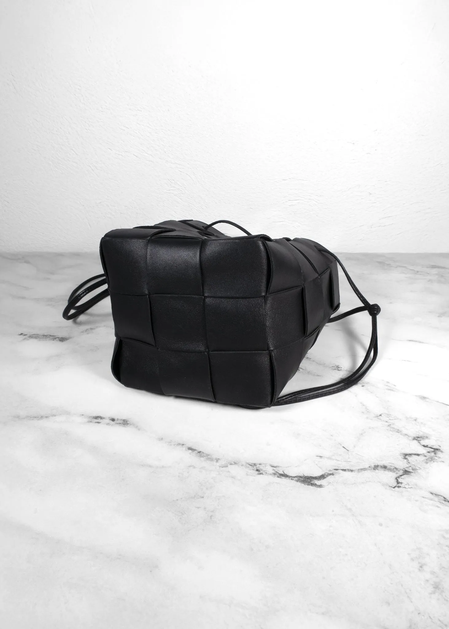 Bottega Veneta Nappa Maxi Intrecciato Cassette Black Bucket Bag