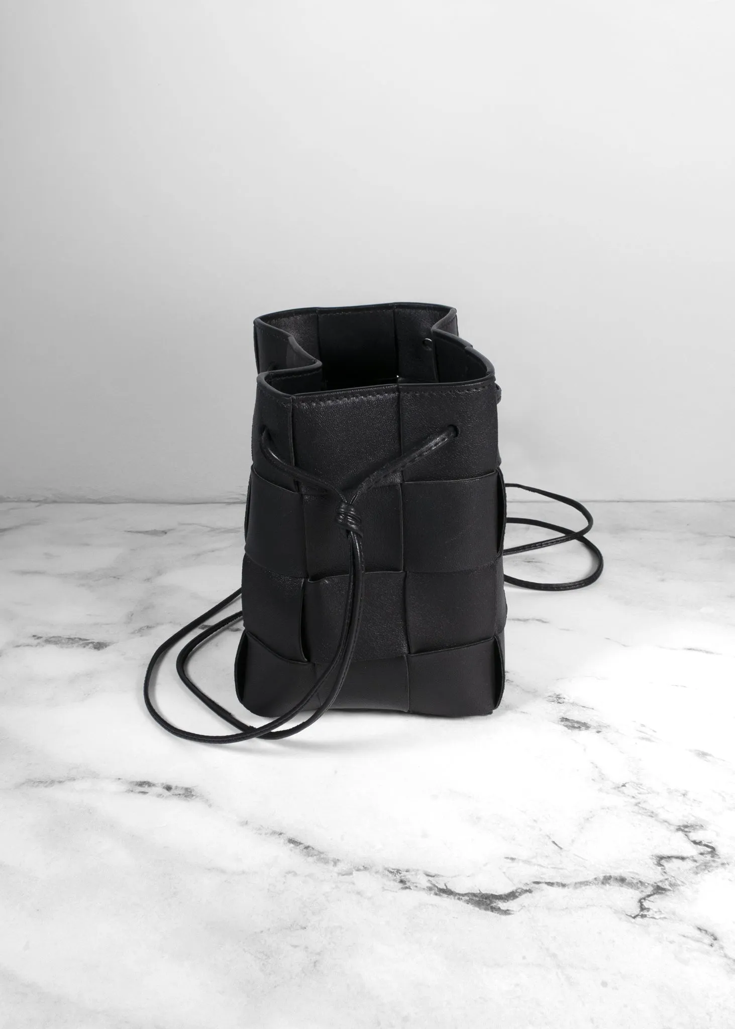 Bottega Veneta Nappa Maxi Intrecciato Cassette Black Bucket Bag