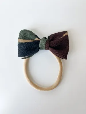 camo "julia" mini bow on nylon