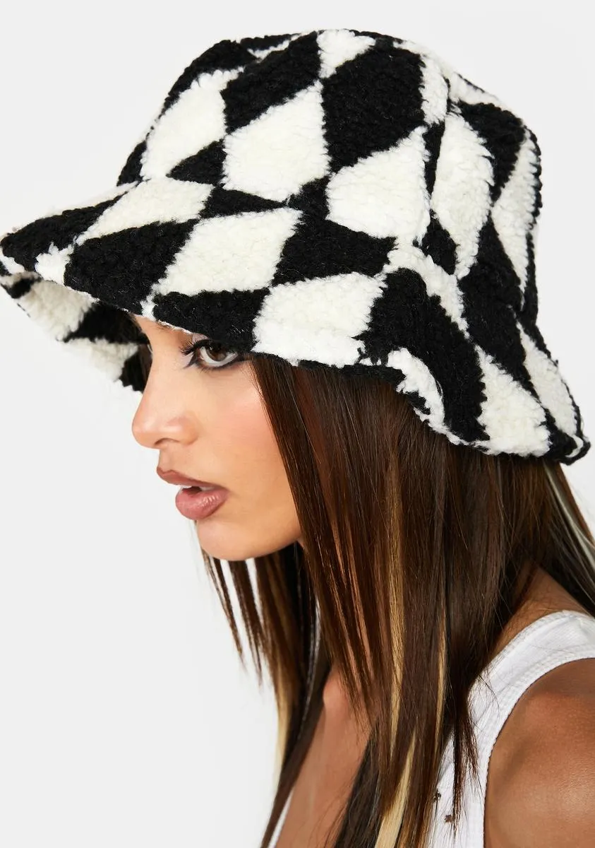 Chic Approach Bucket Hat