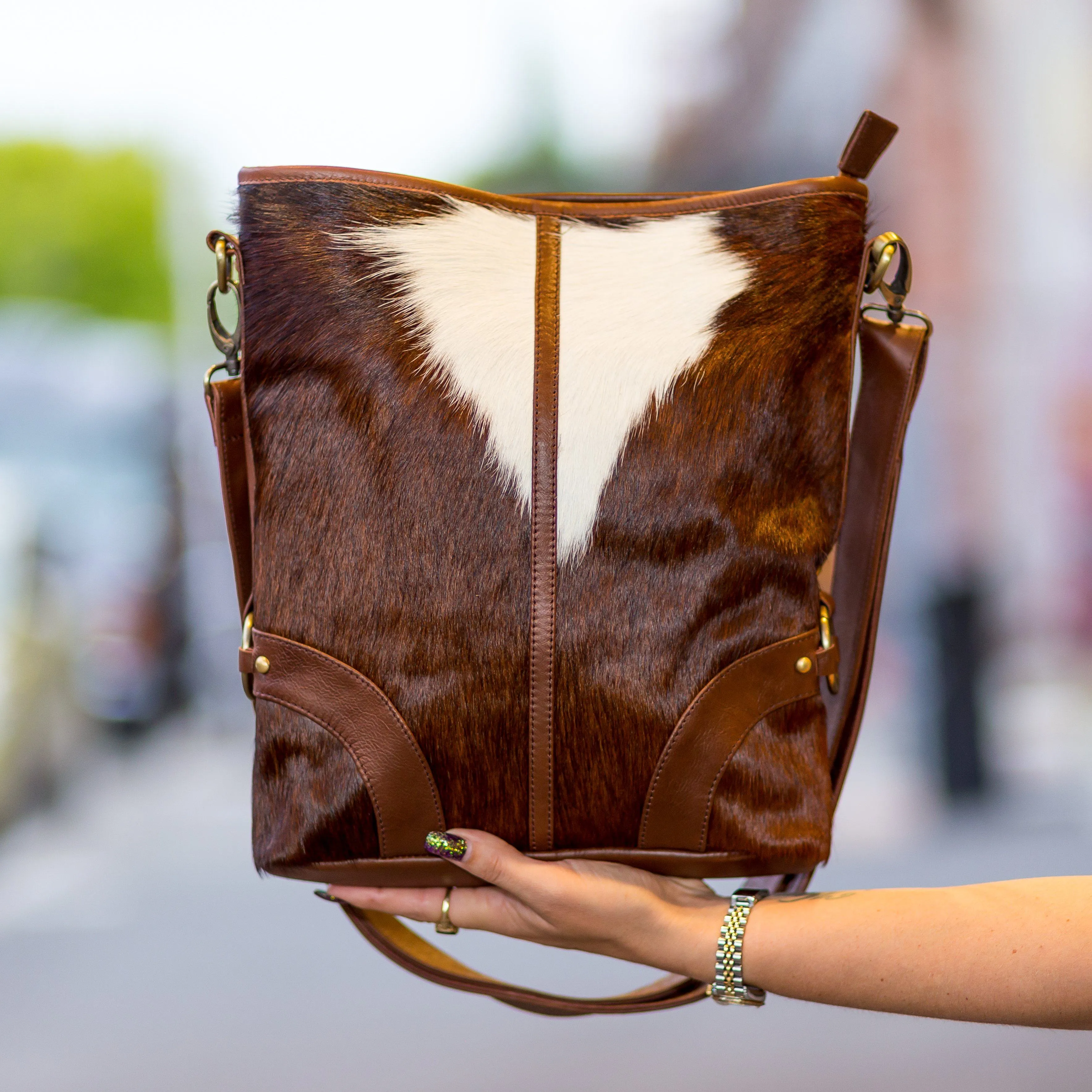 Clara Cowhide Messenger Bag