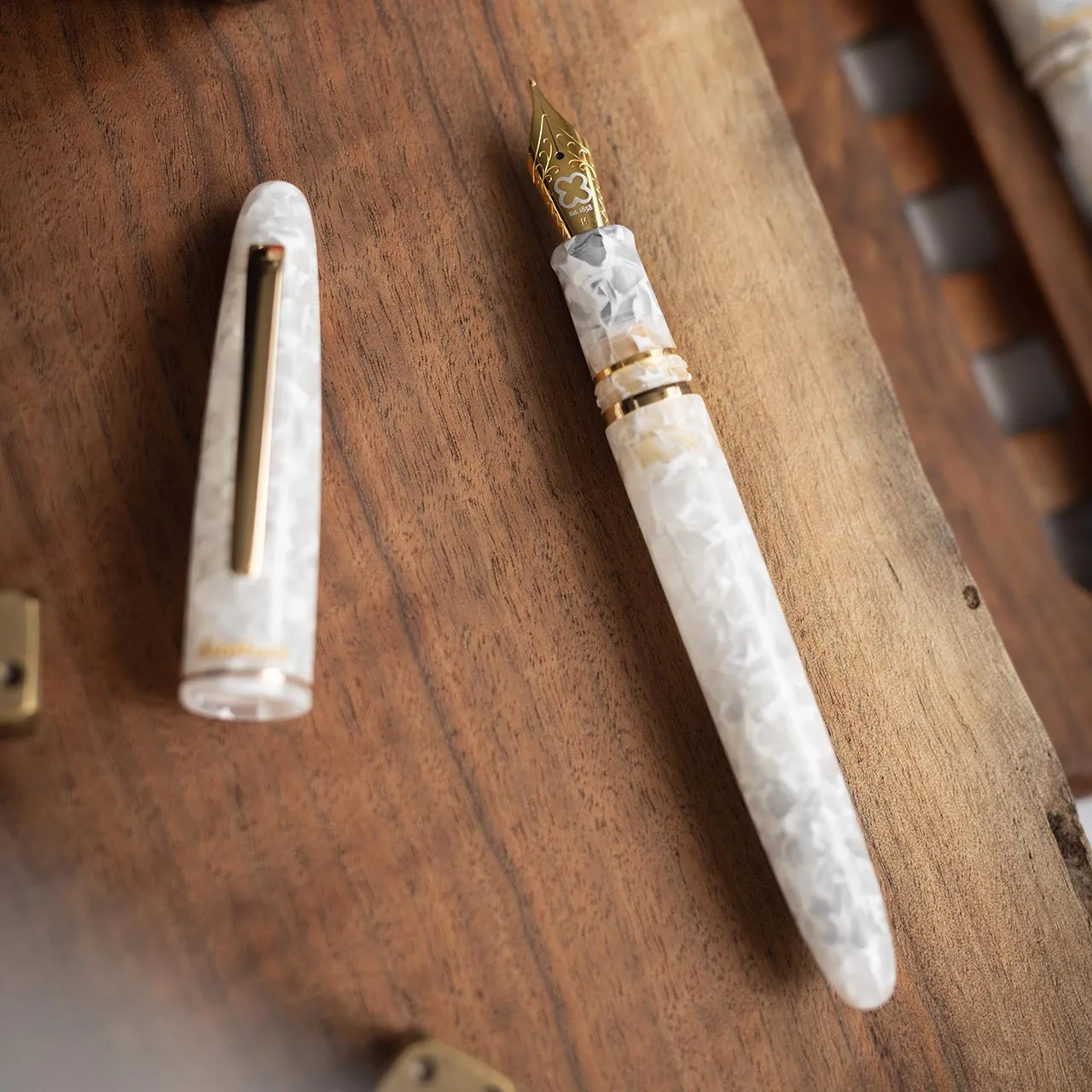 Estie Winter White Fountain Pen