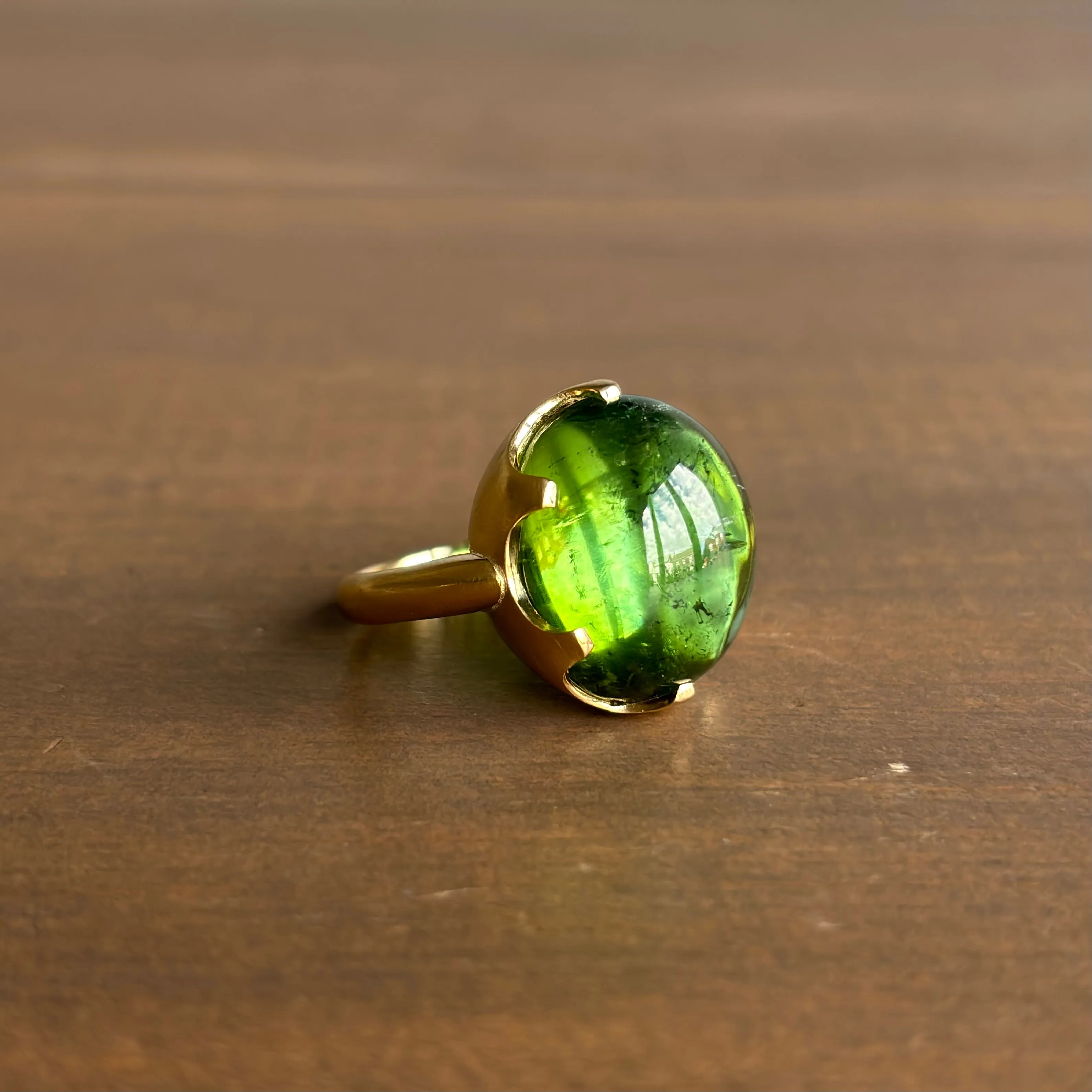 Green Tourmaline Cabochon Queen's Ring