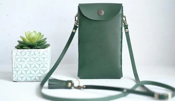 HANDMADE LEATHER CUTE Phone SHOULDER BAG PURSE PERSONALIZED MONOGRAMMED GIFT CUSTOM CROSSBODY BAG PURSE SHOULDER BAG PURSE