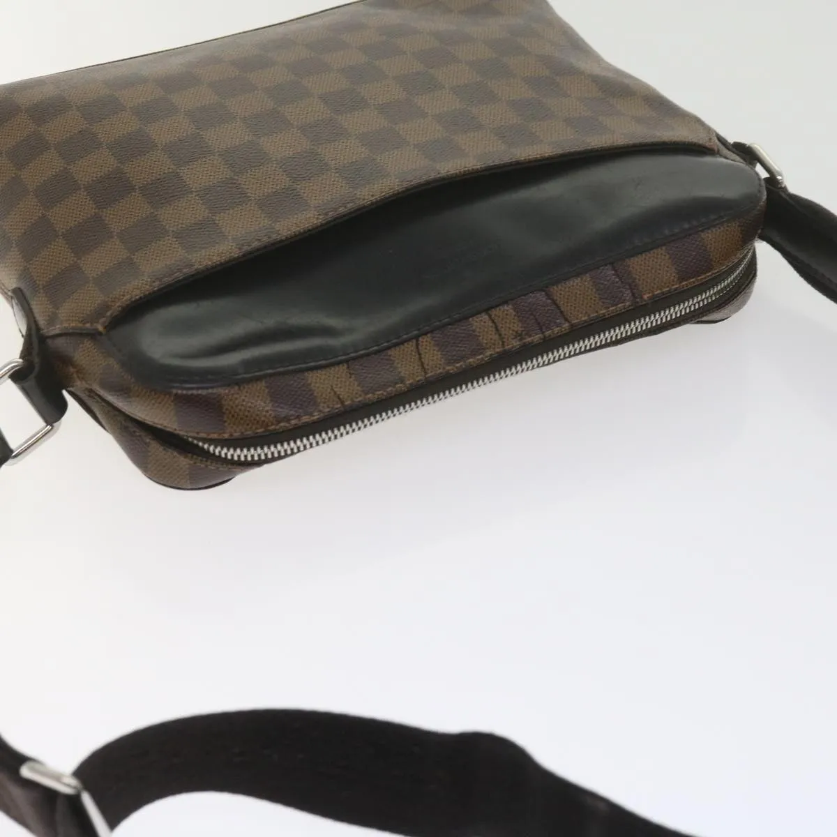 Louis Vuitton Damier Ebene Jake