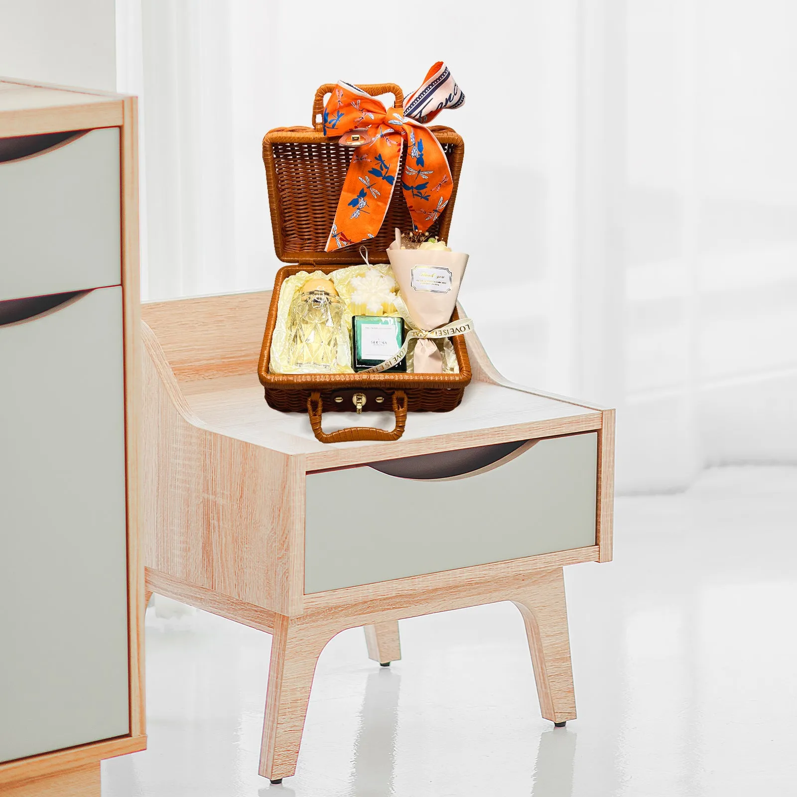 Luxury Suitcase Gift Basket with Jar Candle, Crystal Reed Diffuser, Soap Flowers & Snowflake Candle