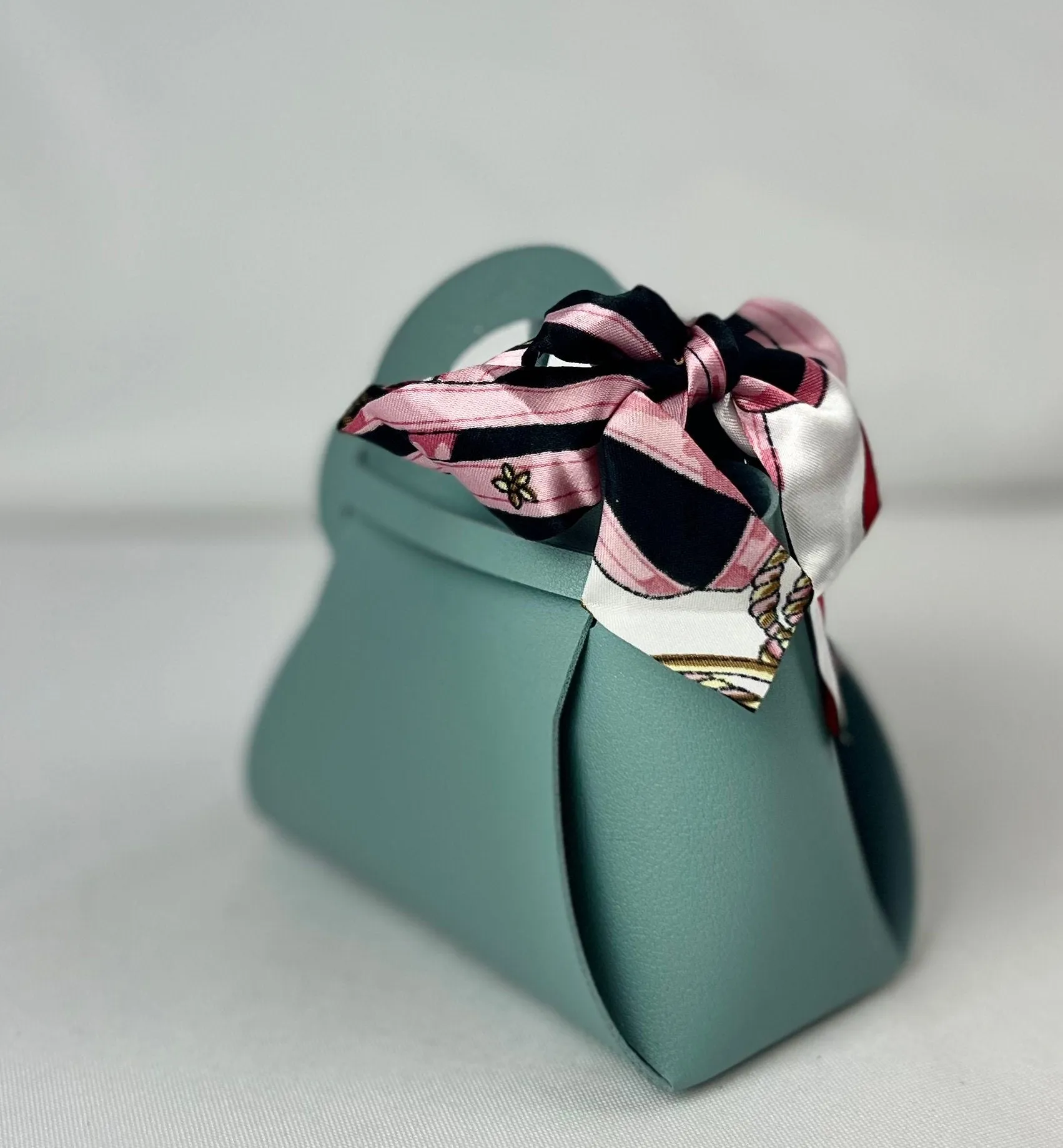 Reusable Fancy Purse Bags for Gifts