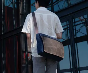 Shinjuku Messenger Bag