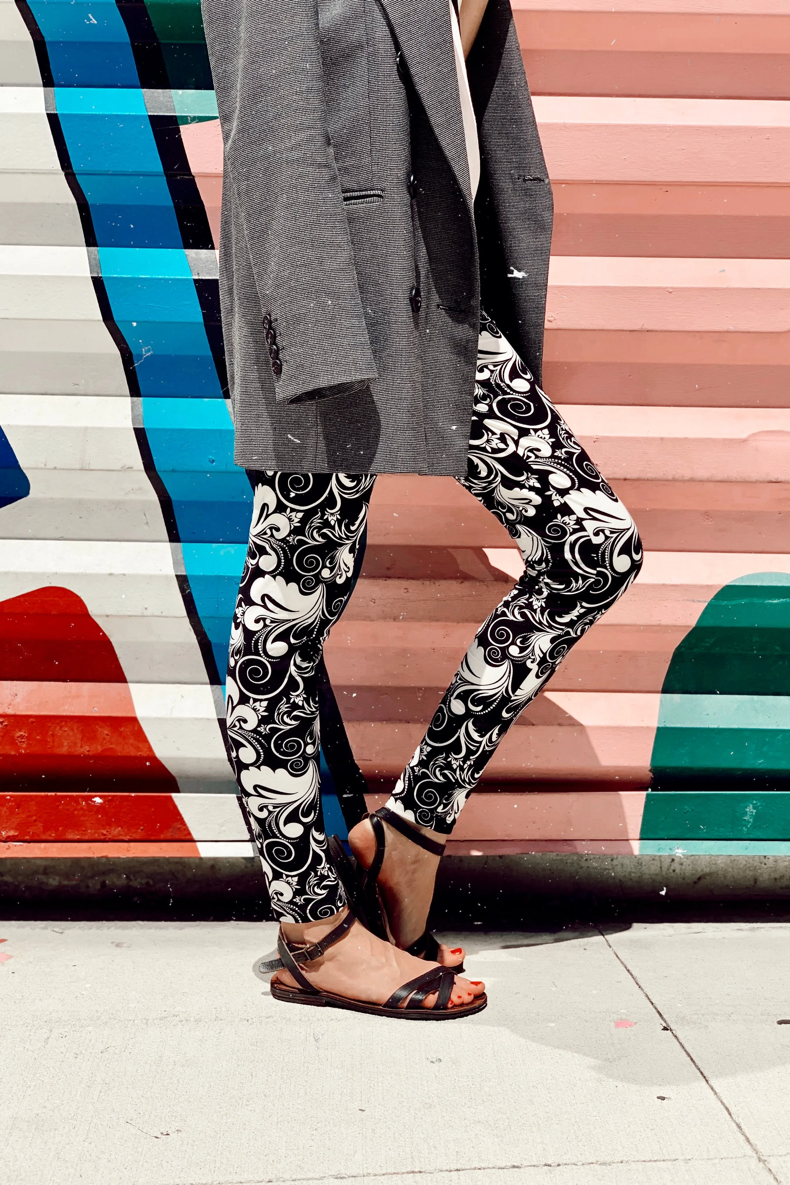 Swirl Abstract Black/White Print Leggings