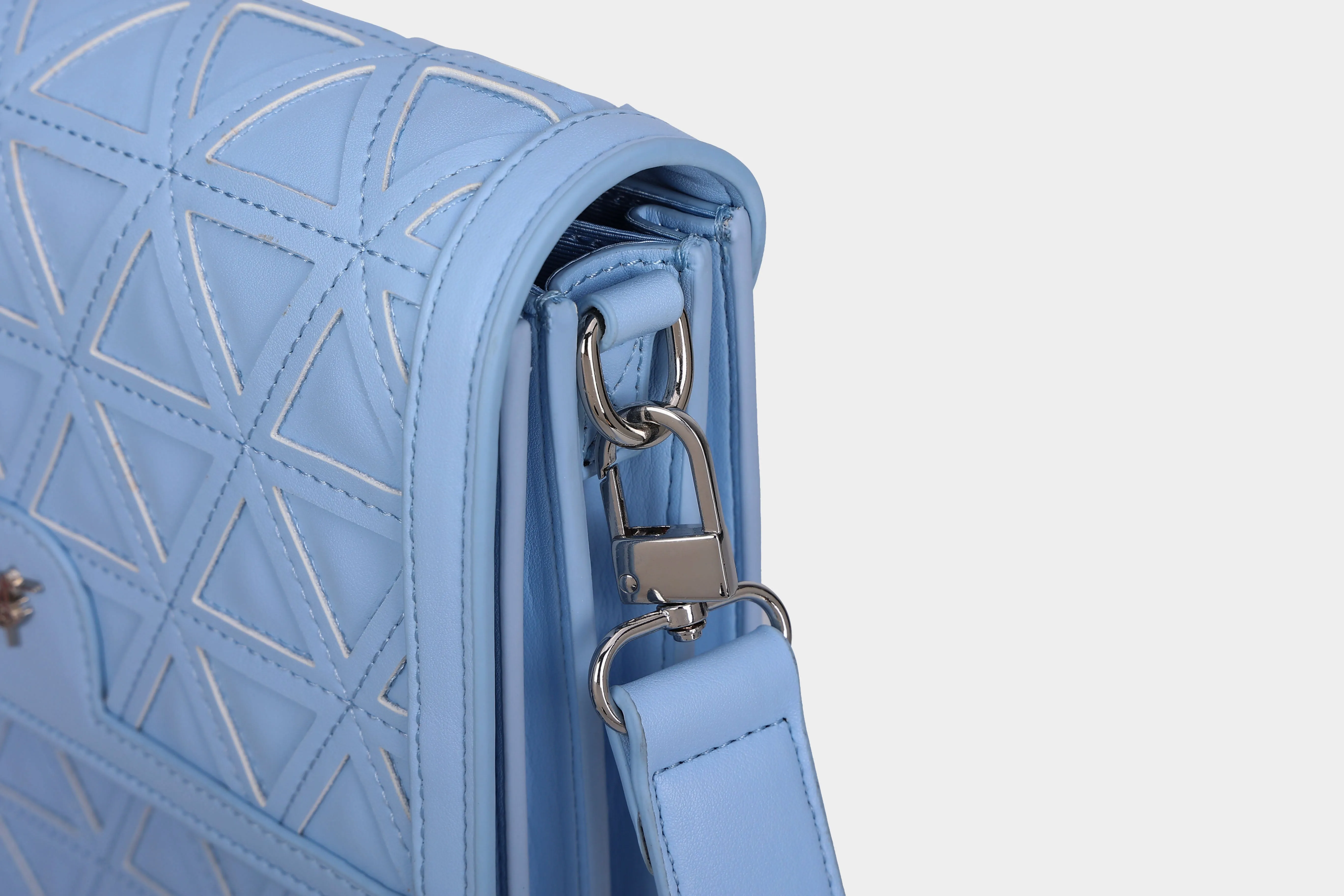 Woven Messenger Bag in Baby Blue