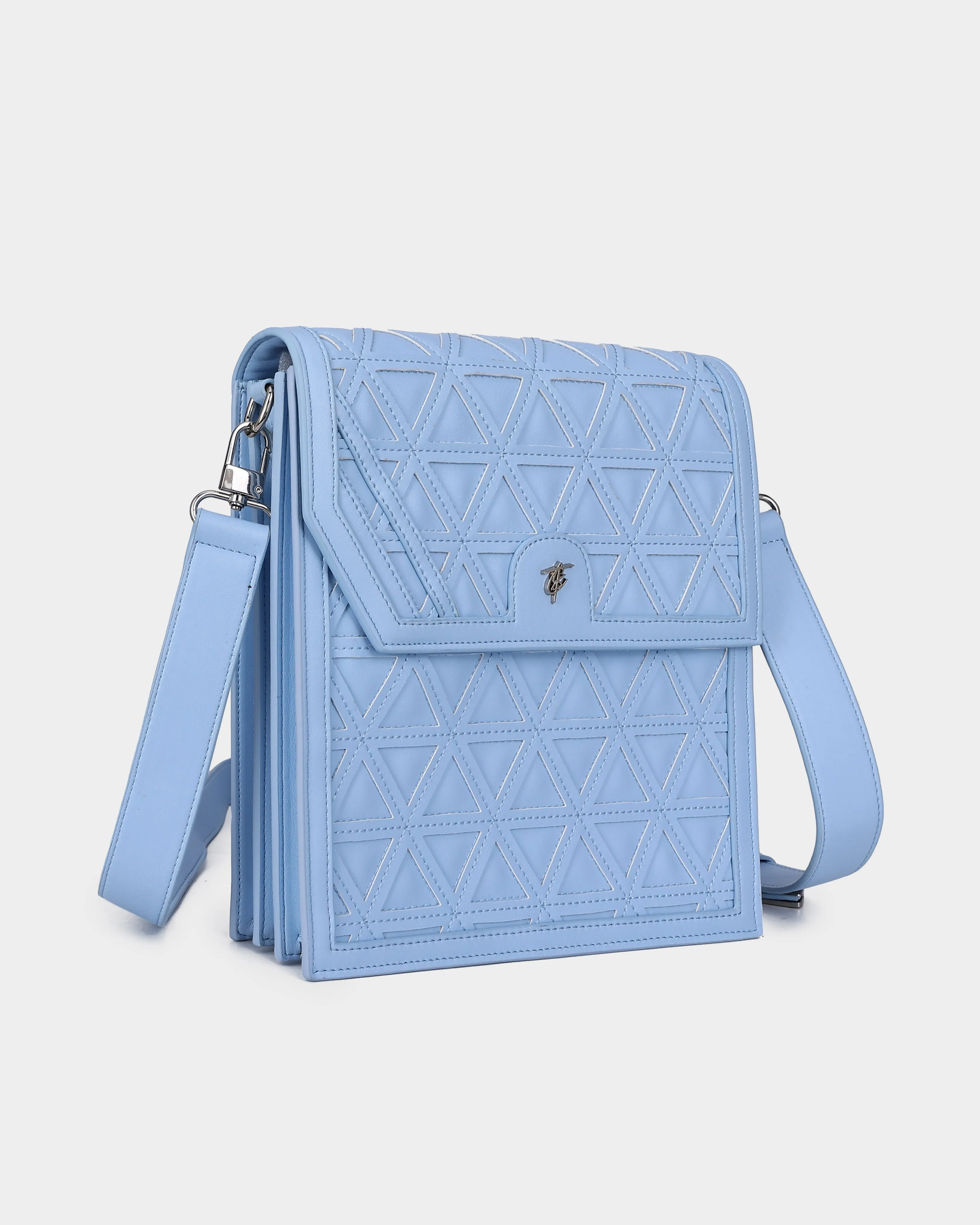 Woven Messenger Bag in Baby Blue