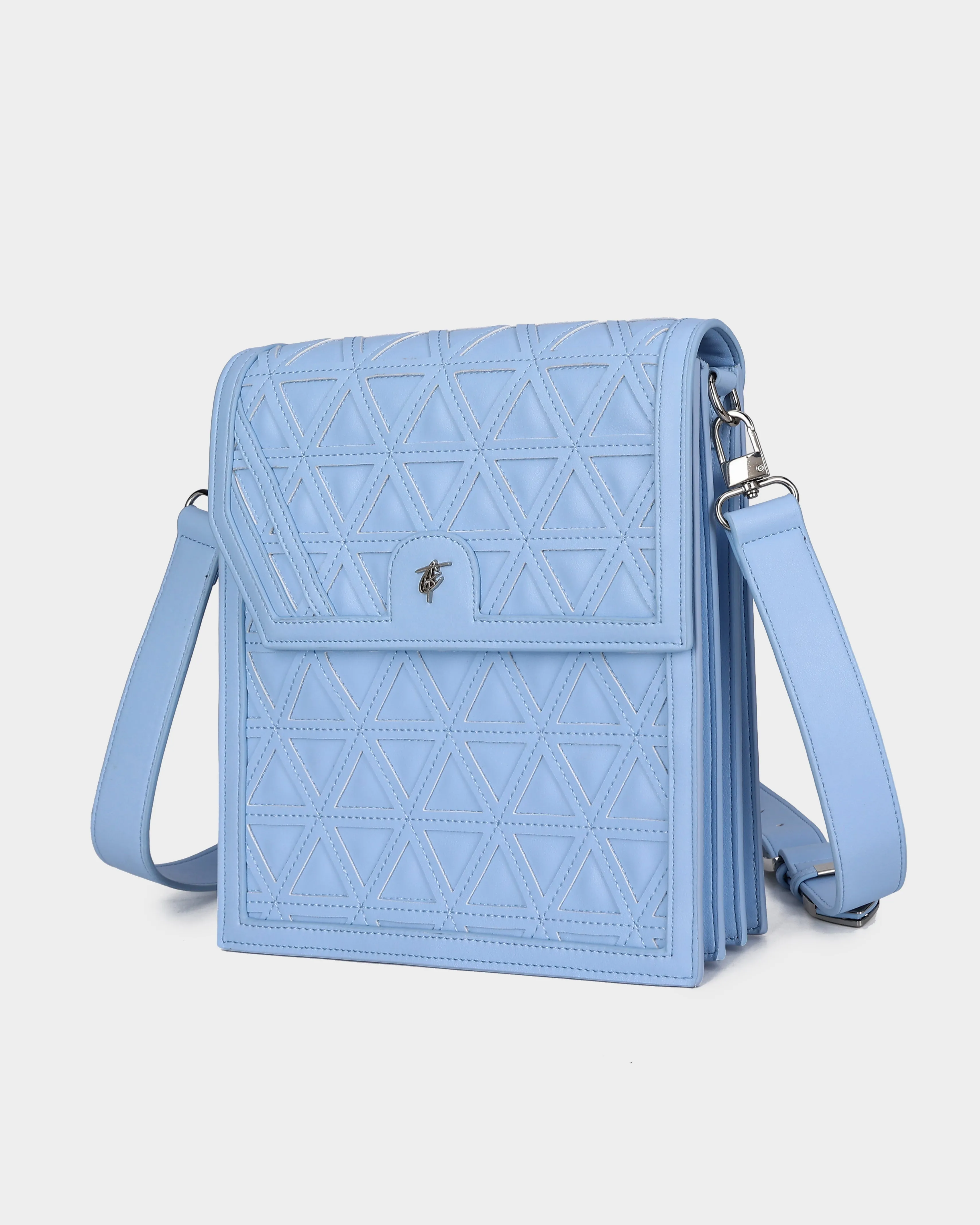 Woven Messenger Bag in Baby Blue